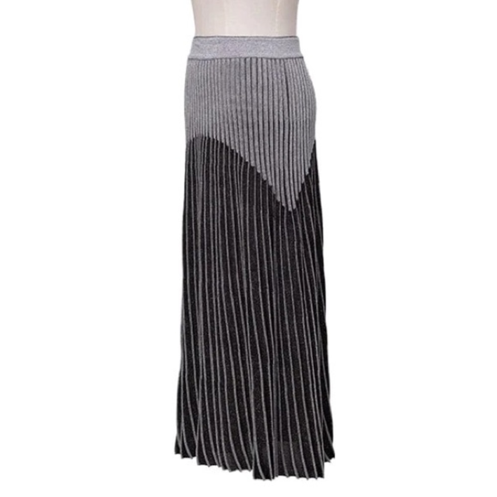 NEVER WORN Balmain Pleated Skirt Midi Size S - Picture 5 of 11